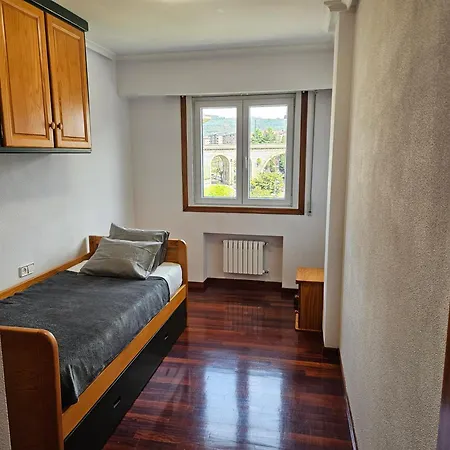 Piramides Apartment Ourense